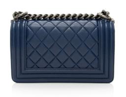Renoverad Chanel Lambskin Small Boy Bag - Reebelo Sverige