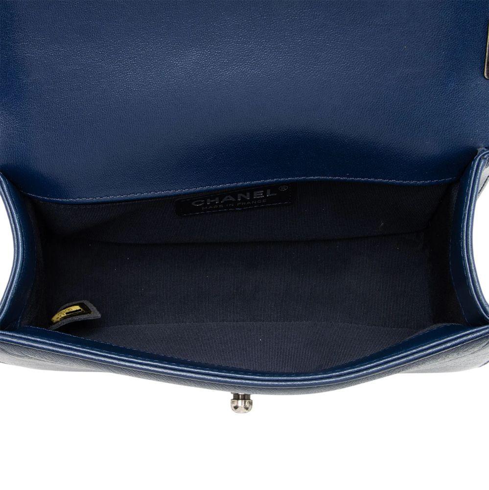 Renoverad Chanel Lambskin Small Boy Bag - Reebelo Sverige