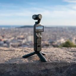 Renoverad DJI Osmo Pocket 4 Creator Combo - Reebelo Sverige