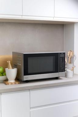 Renoverad Panasonic NN-SF57QS 27L Inverter Microwave - Reebelo Sverige