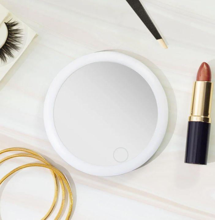 Renoverad Zadro Rechargble Compact Mirror - Reebelo Sverige